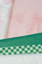 Load image into Gallery viewer, Poppy Quilt Kit