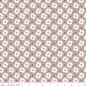 Bee Vintage, Riley Blake Fabrics - Isabell Pewter Floral - Easy Piecy Quilts