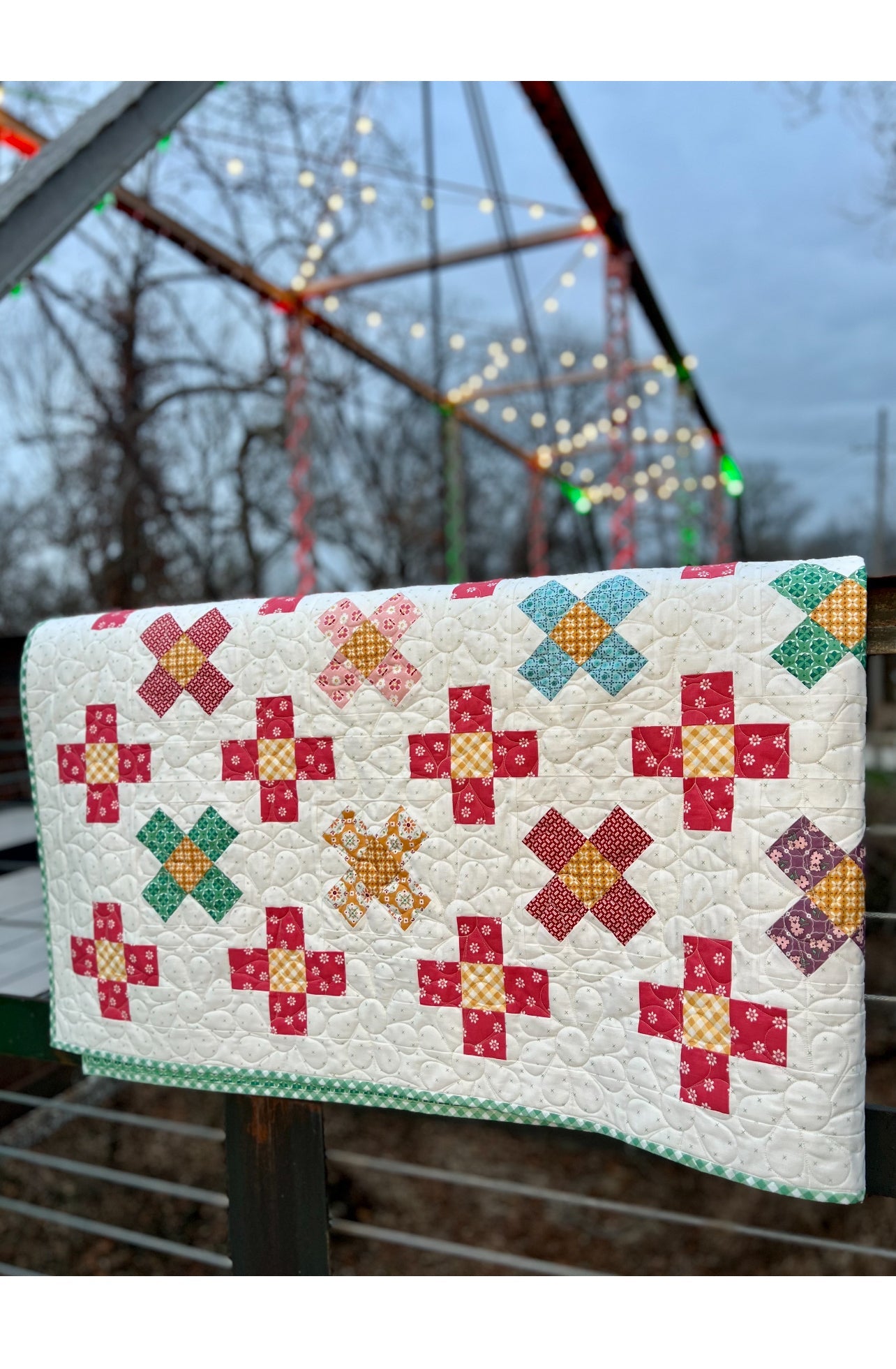 Come to the Garden Quilt Pattern - Easy Piecy Quilts