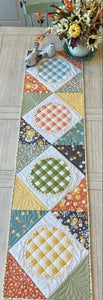 "Easy as Pie" Quilted Table Runner Pattern Paper Print Version - Easy Piecy Quilts