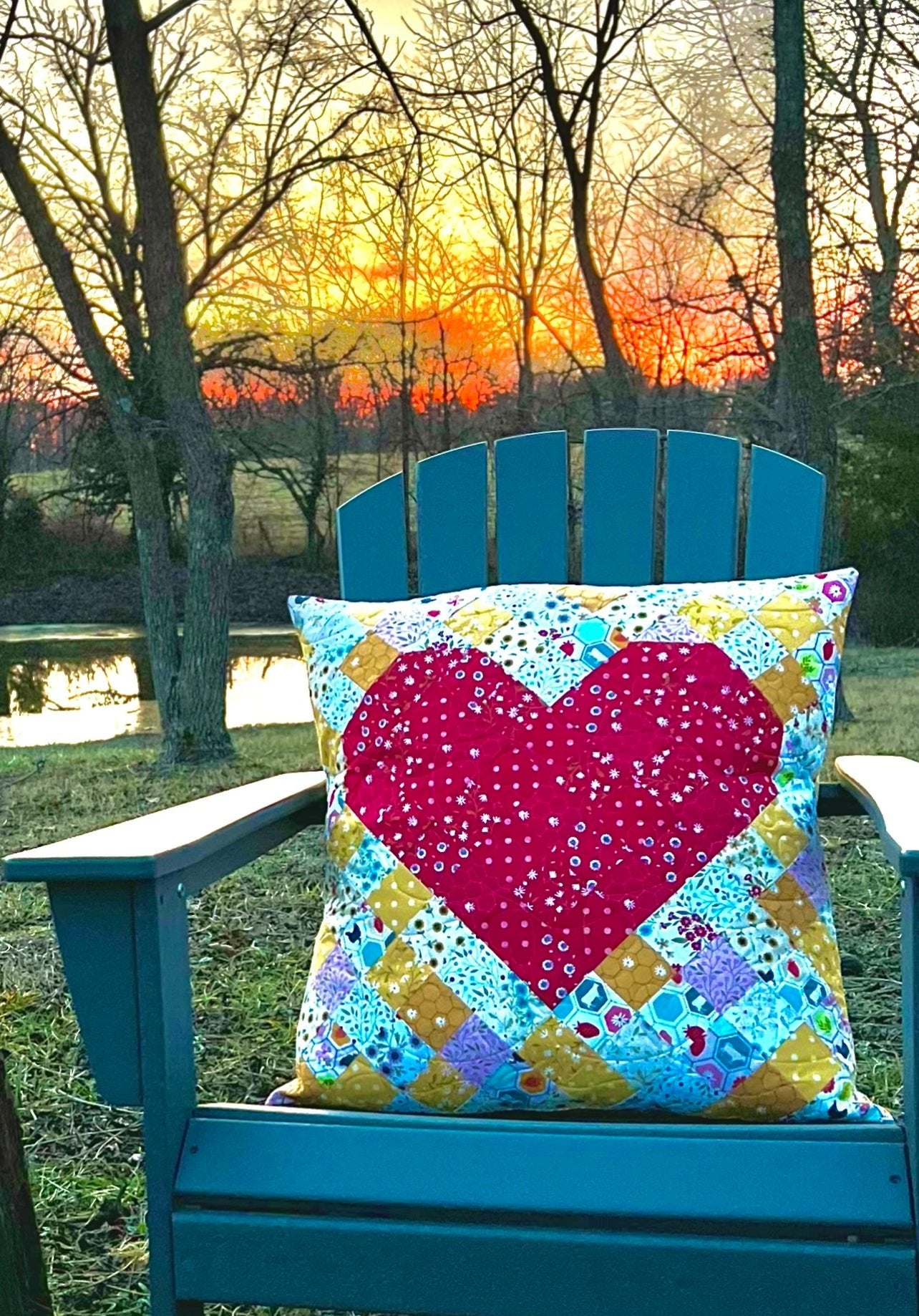"I Love You More" Heart Quilted Pillow Pattern - Easy Piecy Quilts