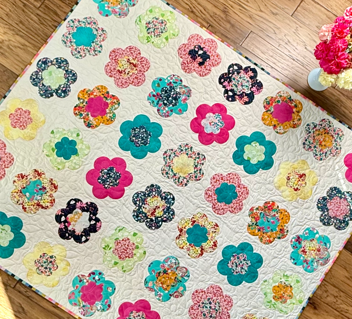 Pocket Full of Posies Pattern, PDF - Easy Piecy Quilts