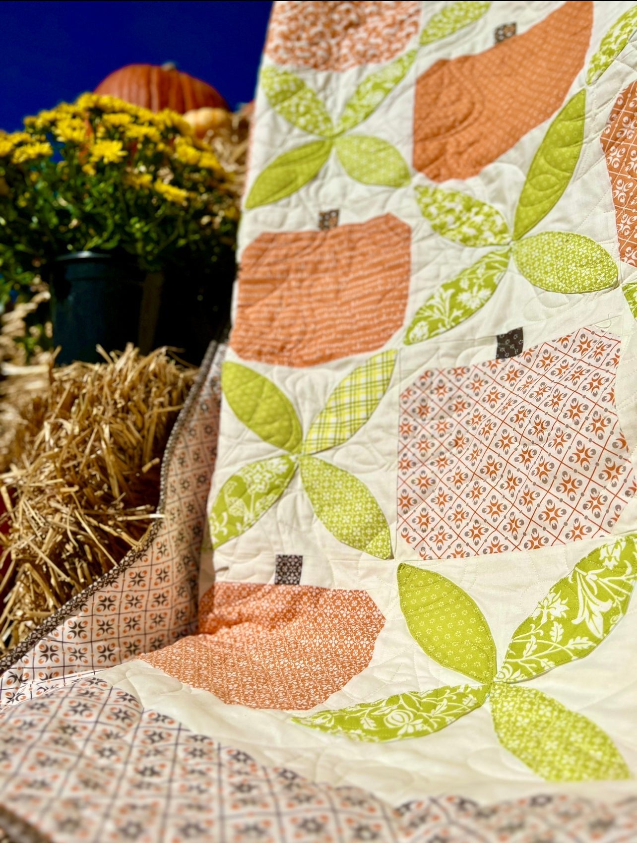 Pumpkin Vines Quilt Pattern - Easy Piecy Quilts