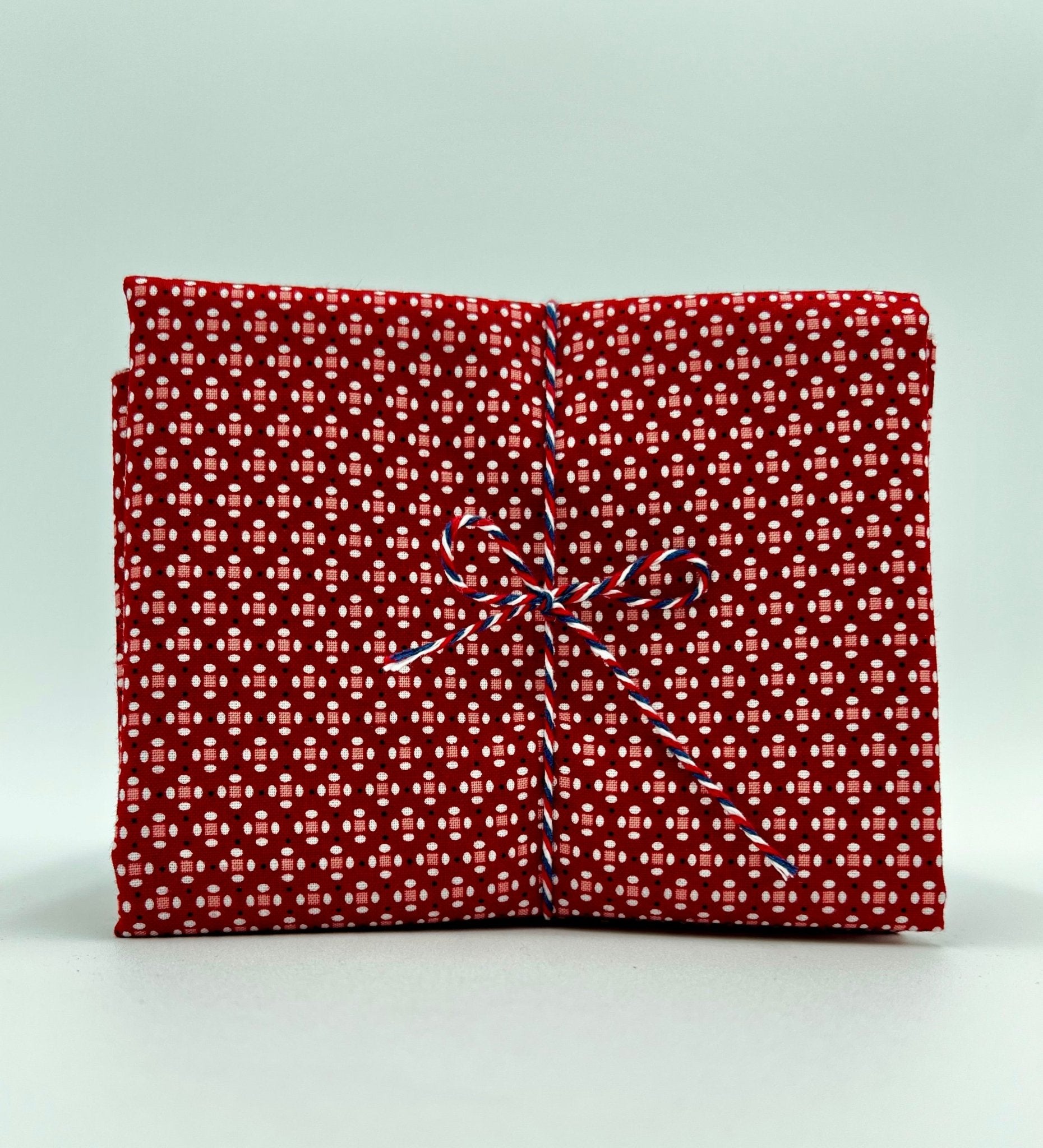 Riley Blake Red, White and Blue 9pc 1/2 Yard Cuts Bundle - Easy Piecy Quilts