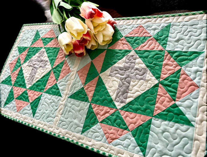 Rugged Cross Table Runner Pattern - Easy Piecy Quilts