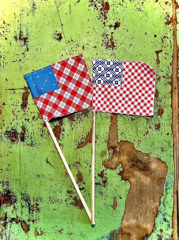 Summer Flags Sewing Pattern - Easy Piecy Quilts