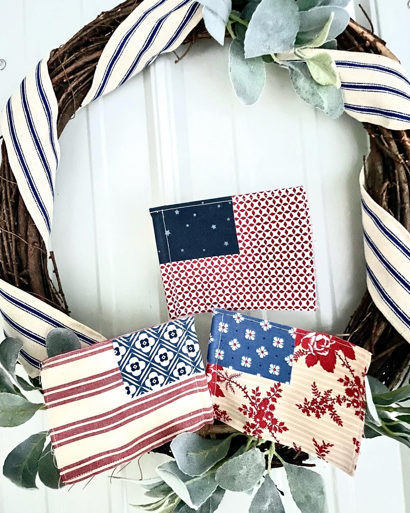 Summer Flags Sewing Pattern - Paper Print Pattern, Mailed - Easy Piecy Quilts
