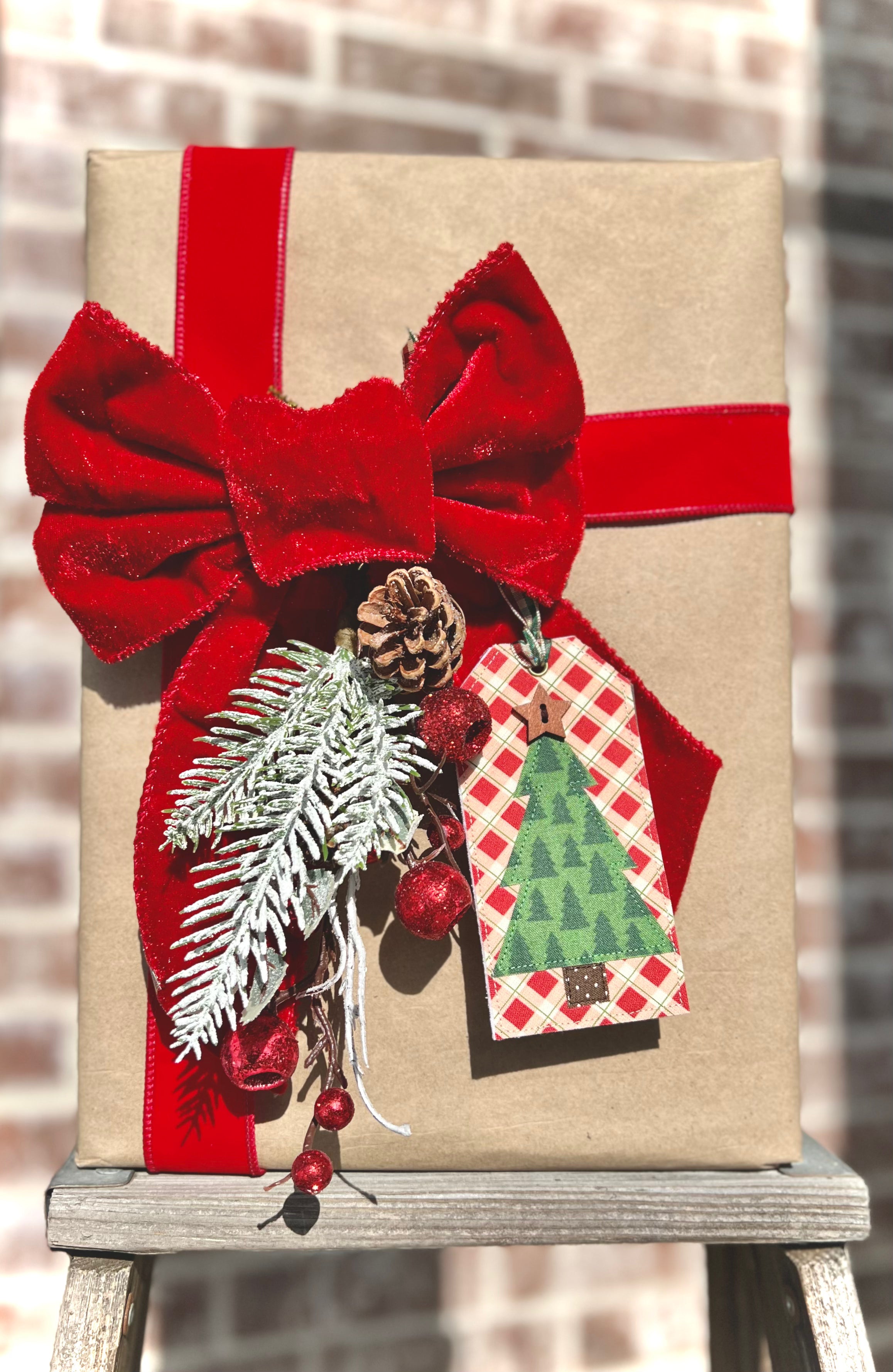 Christmas Gift Tag Pattern