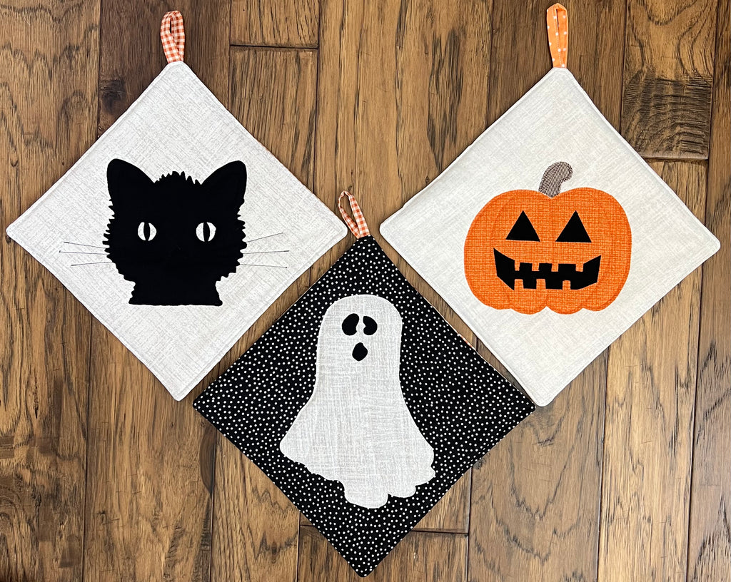 Quilted Spooky Hot Pad Trio Pattern
